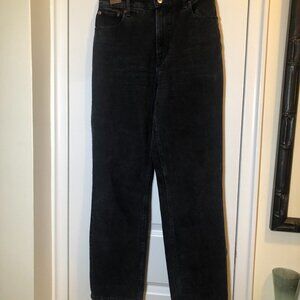 Abercrombie & Fitch Ultra High Rise 90s Straight Jean Black Size 28/6  EUC